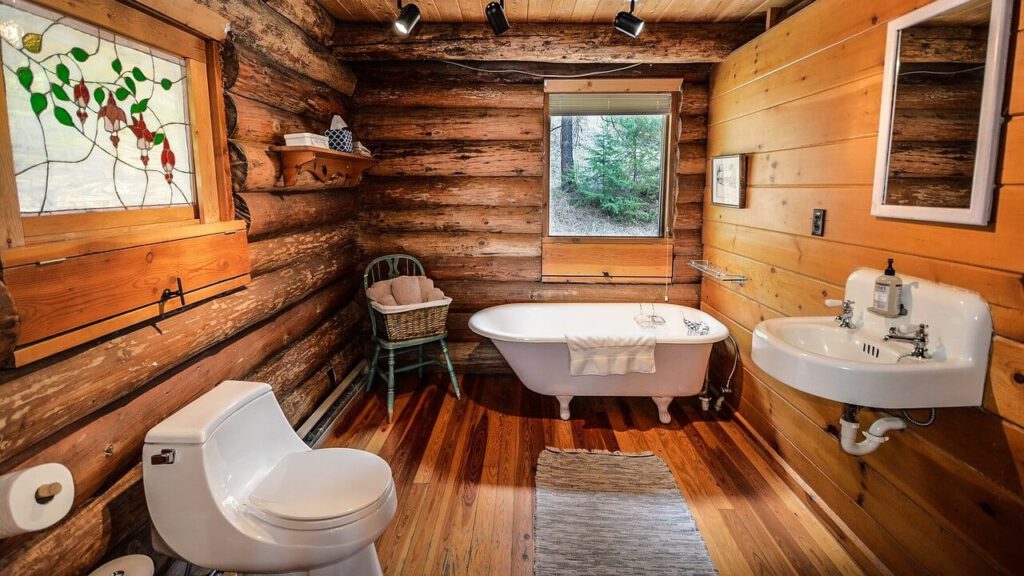 Jak może wyglądać łazienka w domu z bali?